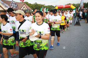 BIB: 1260
                            <button type="button" onclick="openModal(3530892)" class="btn btn-primary btn-sm float-right btn-popup" data-toggle="modal" data-target=".modal-high-quality">
                        <i class="fas fa-shopping-cart"></i> Add to Cart
                    </button>
                                            <button type="button" onclick="isThisMe(3530892, true)" class="btn btn-success btn-sm float-right btn-popup btn-isme hidden" data-toggle="tooltip" data-placement="bottom" title="นี่คือรูปของคุณใช่ไหม คลิกที่นี่เพื่อเอาเข้าอัลบั้ม">
                        <i class="fas fa-plus"></i> Add to album
                    </button>
                    <button type="button" onclick="isThisMe(3530892, false)" class="btn btn-warning btn-sm float-right btn-popup btn-isnotme hidden">
                        <i class="fas fa-ban"></i> Remove from album
                    </button>